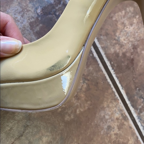 Nude patent leather stilettos size 8 - - Picture 7 of 10